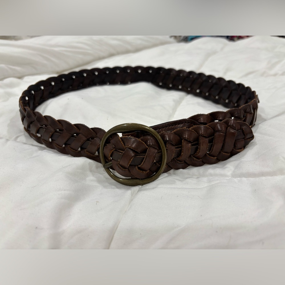 GAP Brown Braided Belt Size XS Brass/Gold Harware.  Pre loved